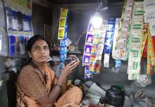 Biến pin laptop cũ thành bộ sạc điện