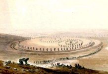 Thông điệp cổ đại ẩn giấu trong vòng tròn đá Avebury, Anh Quốc