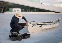 Xuồng di động có thể gấp gọn thành vali