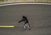 Mũ bảo hiểm thông minh cứu mạng lái xe bất tỉnh