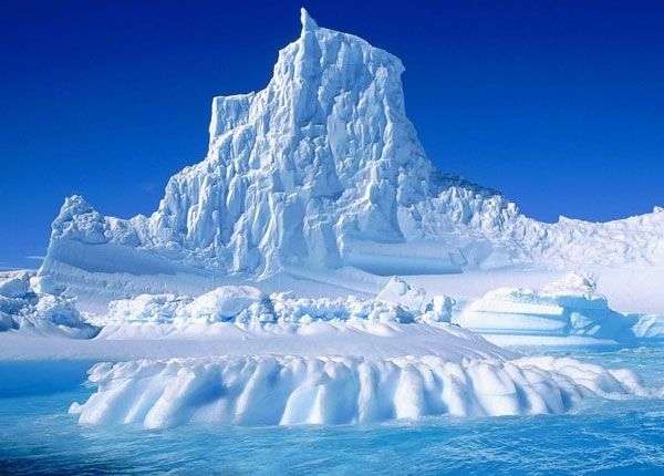 Khám phá bất ngờ về độ dày của khối băng Nam Cực