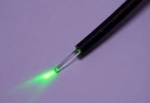 Lập kỷ lục truyền thông tin qua cáp quang