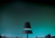 Đèn ngủ bay lơ lửng trong không trung