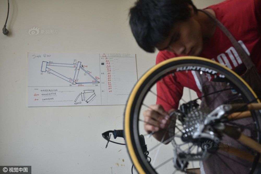 Xe đạp tre chạy nghìn cây số ở Trung Quốc