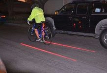 Xe đạp tự tạo ra làn đường
