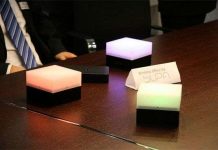 Đèn bàn không dây