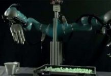 Nhà khoa học Anh giới thiệu robot rửa bát