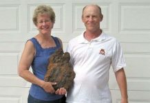 Nông dân Mỹ tìm được thiên thạch hàng tỷ năm tuổi