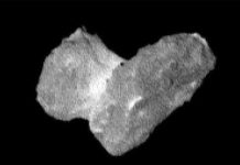 Tàu vũ trụ châu Âu tiếp cận sao chổi hình vịt