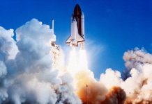 Tại sao động cơ tên lửa vẫn đốt cháy rực được ngoài vũ trụ dù không có oxy?