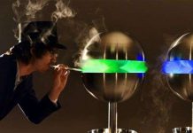 Chiếc máy Edible Mist có thể giúp bạn “hít” hơn 200 mùi hương khác nhau