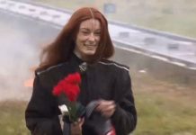 Bộ đồ giúp cô gái Nga thản nhiên bước qua các vụ nổ như siêu nhân