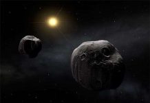 Hai thiên thạch sắp bay sát trái đất Hai thiên thạch sắp bay sát trái đất