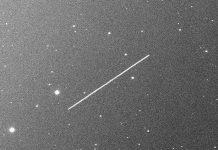 Hai thiên thạch vừa bay sát Trái đất