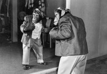 Con người bắt đầu mặc quần áo từ khi nào?