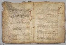 Bí ẩn bên trong cuốn kinh cầu nguyện từ thế kỷ 13