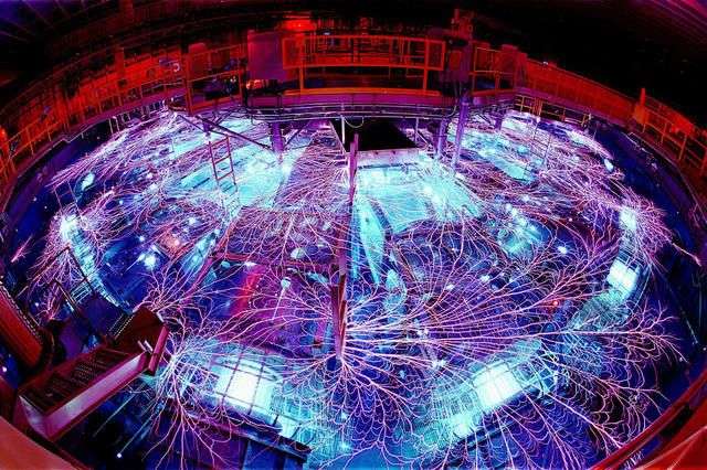 Bên trong cỗ máy tái tạo được bom hạt nhân và hố đen Vũ trụ đặt tại Mexico
