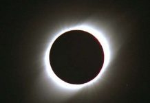 Năm 2013, hai lần chiêm ngưỡng nguyệt thực