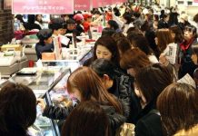 Valentine trắng, Valentine đen và những vòng nguyệt quế