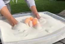 Kỹ sư NASA biểu diễn hiệu ứng biến cát thành nước Kỹ sư NASA biểu diễn hiệu ứng biến cát thành nước