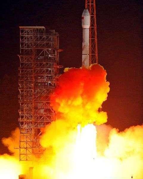 Trung Quốc phóng vệ tinh thông tin