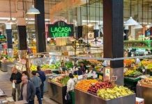 Khám phá 7 phiên chợ quê nổi tiếng thế giới