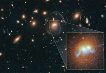 Chuỗi ngọc trai nối kết 2 thiên hà