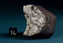 Tìm thấy mảnh vỡ "khủng" của thiên thạch Chelyabinsk