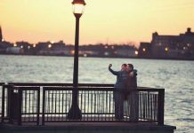 Trang bị ống kính cho điện thoại di động và máy tính bảng