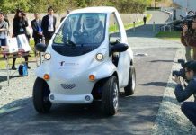 Phát triển xe điện không có ắc-quy, lấy điện từ mặt đường