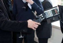 Bàn tay robot phẫu thuật từ xa Bàn tay robot phẫu thuật từ xa