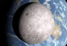 Các nhà khoa học đã tính toán được thời gian Mặt Trăng đụng Trái Đất Các nhà khoa học đã tính toán được thời gian Mặt Trăng đụng Trái Đất