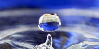 Tạo ra siêu chất lỏng, đẩy về phía trước sẽ tăng tốc về phía sau