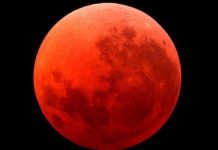"Mặt Trăng máu" tháng 9 sẽ kéo theo động đất hủy diệt loài người?