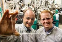 Pin Mặt Trời trong suốt cho các thiết bị điện tử