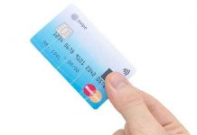 Thẻ tín dụng MasterCard có cảm biến vân tay