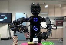 Ra mắt robot nội trợ