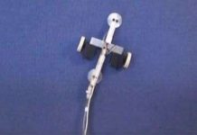 Video: Robot di chuyển trên mọi bề mặt