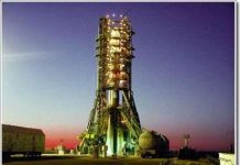 Trao quà Noel trên... vũ trụ