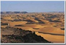 Giải mã bí ẩn đụn cát sa mạc