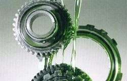 Dầu máy ô tô làm từ... mỡ động vật