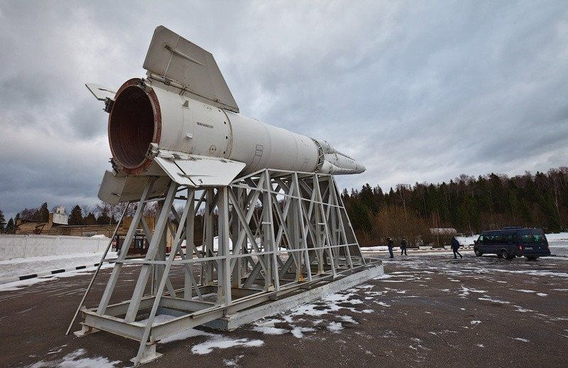 Dàn radar Nga có thể phát hiện quả bóng kim loại từ 2.000km