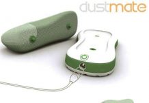 Hút bụi bằng... giày