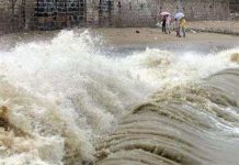 Hàng ngàn dân Mỹ vô gia cư vì lũ