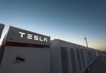 Elon Musk vừa hoàn thiện viên pin lớn nhất thế giới