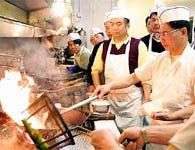 Robot biết nấu ăn đầu tiên tại Trung Quốc Robot biết nấu ăn đầu tiên tại Trung Quốc