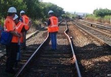 Nắng nóng bóp cong đường sắt ở Anh