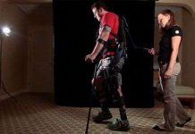 Áo robot giải phóng người bị liệt Áo robot giải phóng người bị liệt