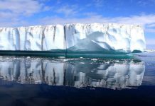 Băng tại Greenland không ngừng tan chảy