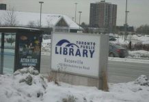 Hàng trăm người tại Canada mắc kẹt do bão tuyết